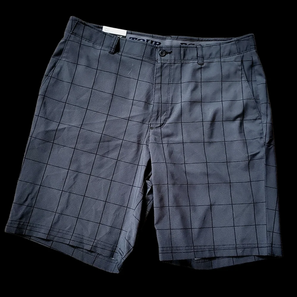 Mens PGA Tour Active waistband golf short Grey and Black. Size 38. NWT. - Picture 2 of 6